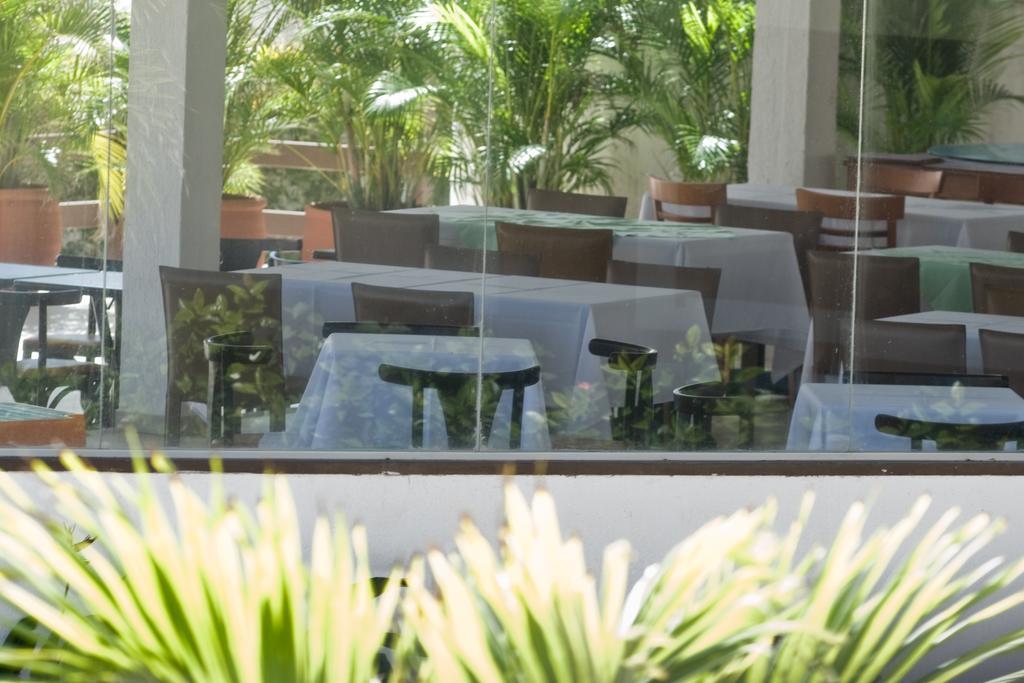 OYO Hotel Arembepe Beach Hotel, Camacari Exterior foto